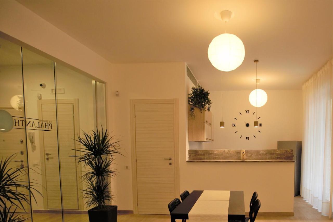 Phalanthos Taranto Bed and Breakfast Εξωτερικό φωτογραφία